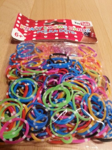 Loom Bands polka dots